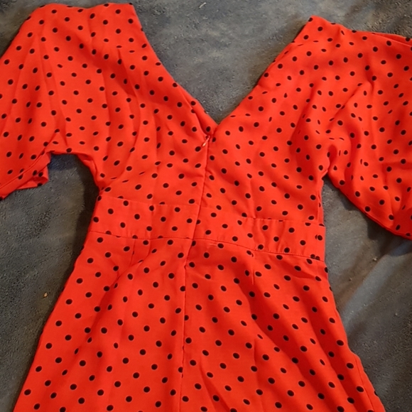 Polkadot romper - Picture 2 of 3